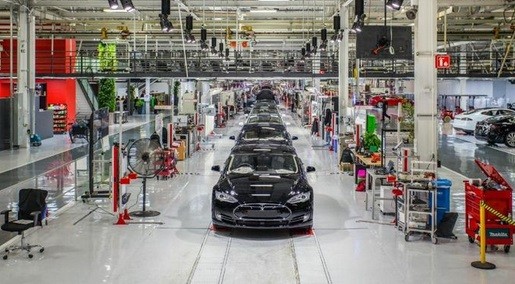 Bangun Pabrik di Shanghai, Tesla Utang ke Bank-Bank China Rp18 Triliun