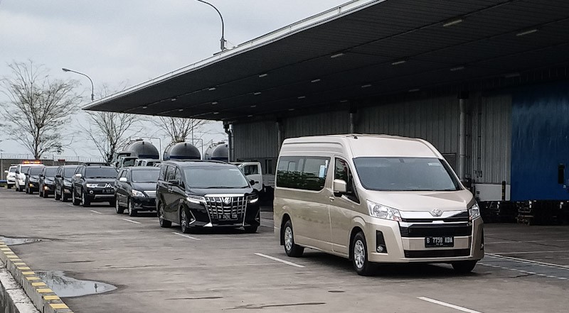 Toyota HiAce Premio Digemari Kalangan Menengah ke Atas