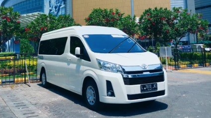 Kenyamanan Toyota HiAce Premio Membuat Konsumen Betah di Perjalanan