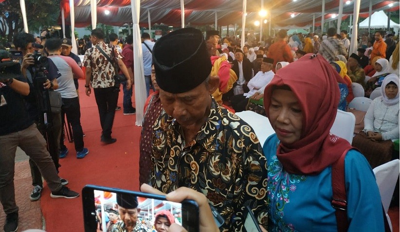 Ini Dia Pasangan Tertua Nikah Massal Malam Tahun Baru di Balai Kota DKI