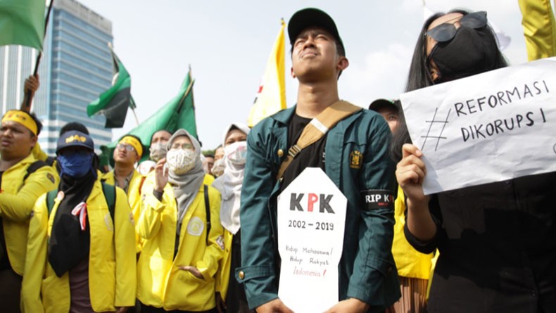 Mahasiswa UI Kompak Tolak Hadiri Undangan Jokowi di Istana