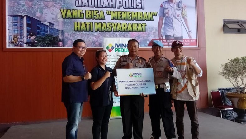 MNC Peduli Serahkan Hewan Kurban ke Polres di Jakarta