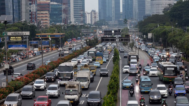 Pemprov DKI Wajibkan Peremajaan Angkutan Umum Berusia 10 Tahun Lebih