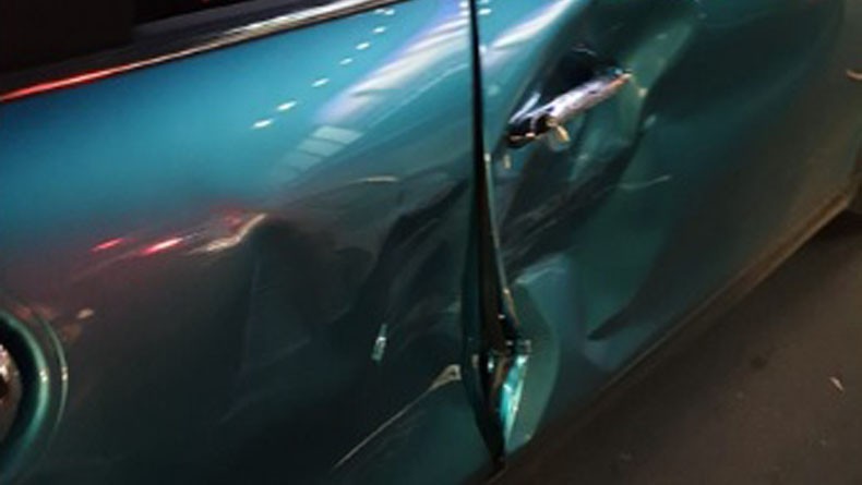 Mobil Mini Cooper Said Didu Ringsek Ditabrak Truk Tronton