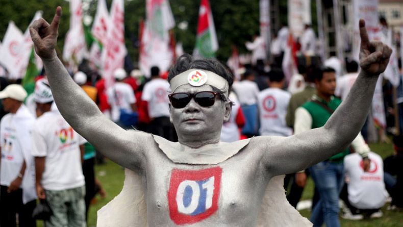 Massa Pendukung Padati Lokasi Kampanye Terbuka Jokowi di Depok