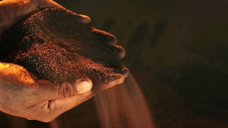 Indonesia Setop Ekspor, Harga Nikel Diprediksi Tembus 20.000 Dolar AS per Ton