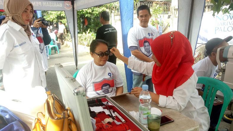 Perindo Gelar Pemeriksaan Mata Gratis kepada Warga Pasar Minggu