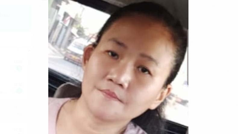 Tiba di Polda Metro, Dalang  Pembunuhan Suami dan Anak Tiri Tutupi Wajahnya