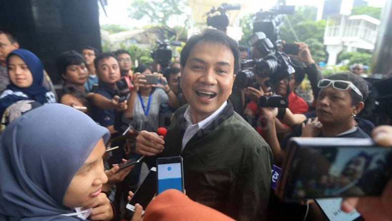 Tak Maju Calon Ketua Umum Golkar, Aziz Syamsuddin Dukung Airlangga