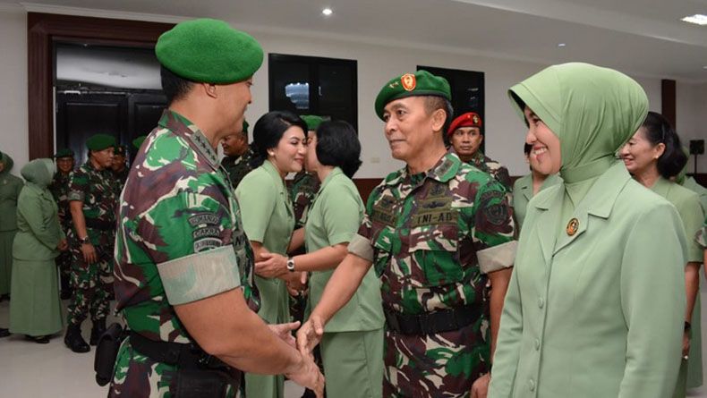 KSAD Terima Laporan Kenaikan Pangkat 16 Pati TNI AD