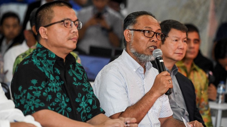 Prabowo-Sandi Tak Hadir Sidang, BW: Hatinya Dalam Ruangan Ini