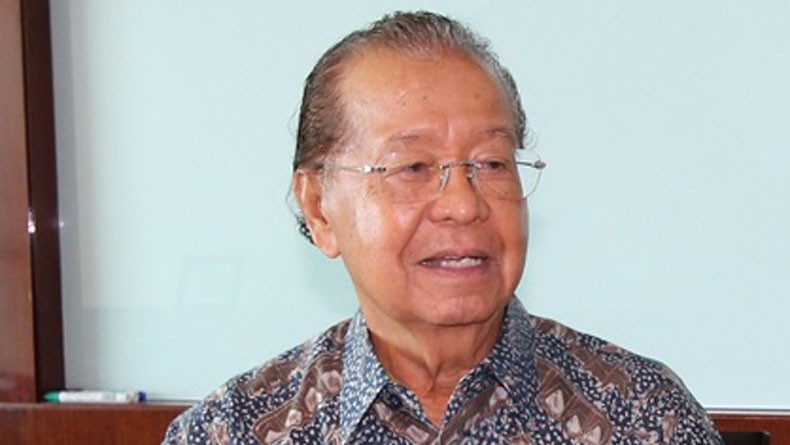 Cosmas Batubara, Menteri Tenaga Kerja Era Presiden Soeharto Wafat