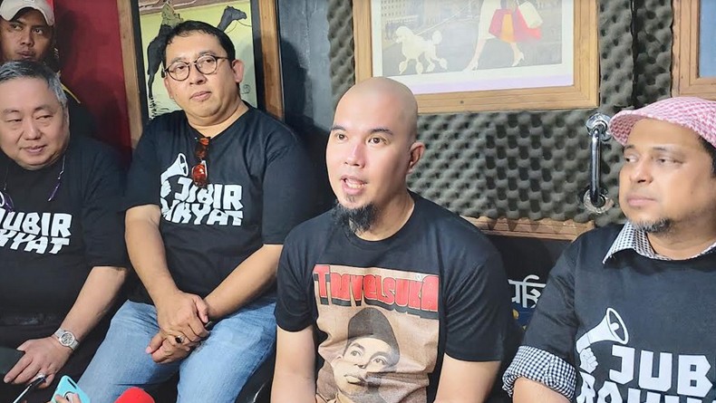 Buku Politik Ahmad Dhani Akan Mengungkap Peristiwa Penting 2012-2019