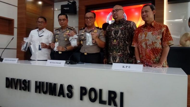Polisi Tangkap 2 Penyebar Video Tuduhan Server KPU Menangkan Paslon 01