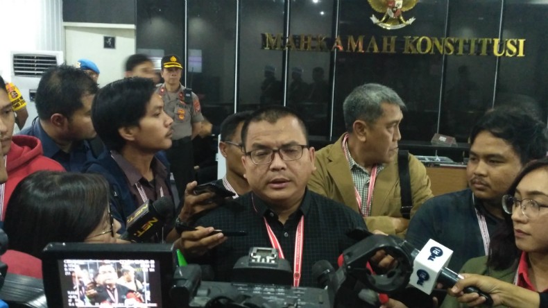 Anies Tunjuk Denny Indrayana Jadi Kuasa Hukum Sengketa Lahan Stadion Persija