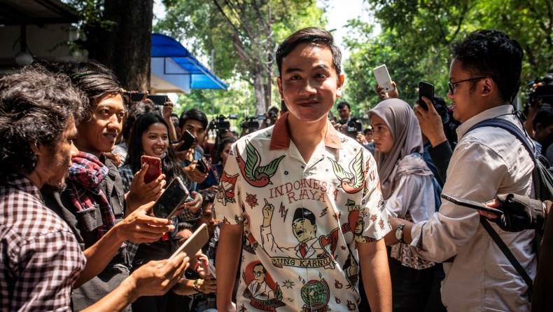 Anak Menantu Jokowi Dinilai Bangun Politik Dinasti, PDIP: di Dunia Timur Seperti Ini Biasa