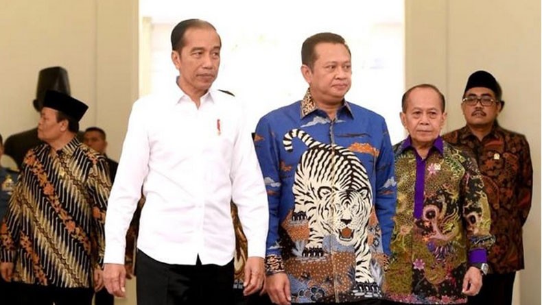 Bertemu Jokowi di Istana, Pimpinan MPR Pastikan Amendemen UUD 1945 Tak Jadi Bola Liar