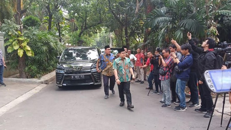 Datangi Rumah Ma'ruf Amin, Cak Imin Bahas Calon Menteri