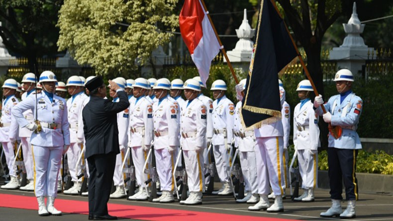 Sertijab, Menhan Prabowo Catat Pesan dari Ryamizard Ryacudu