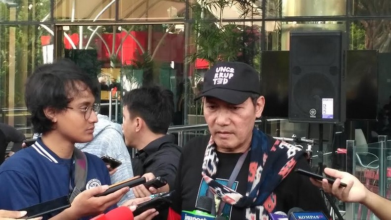 Saut: Penutupan Logo Gedung KPK Gunakan Kain Hitam Simbol Keprihatinan