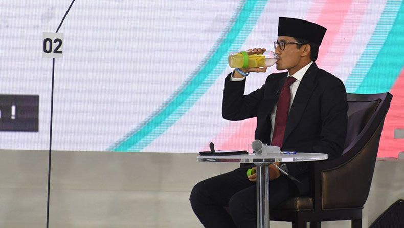 Sandi Gunakan Gadget saat Debat, BPN: Khas Anak Zaman Now