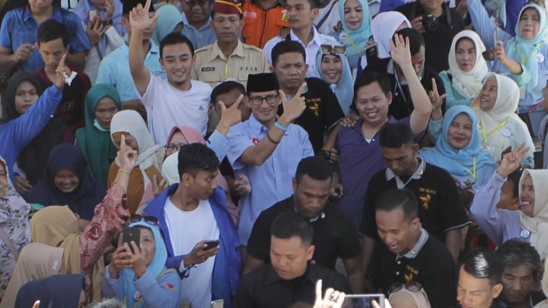 Sandi Larang Pendukung 02 Sambut Jokowi dan Ma'ruf di Daerah