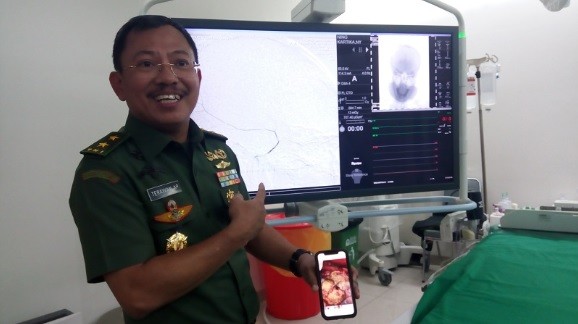 Berkemeja Putih, Dokter Terawan Datangi Istana Kepresidenan