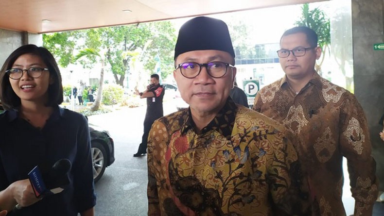 Dijenguk Zulkifli Hasan, Wiranto Sebut Penusuknya Iblis Bukan Orang Beragama