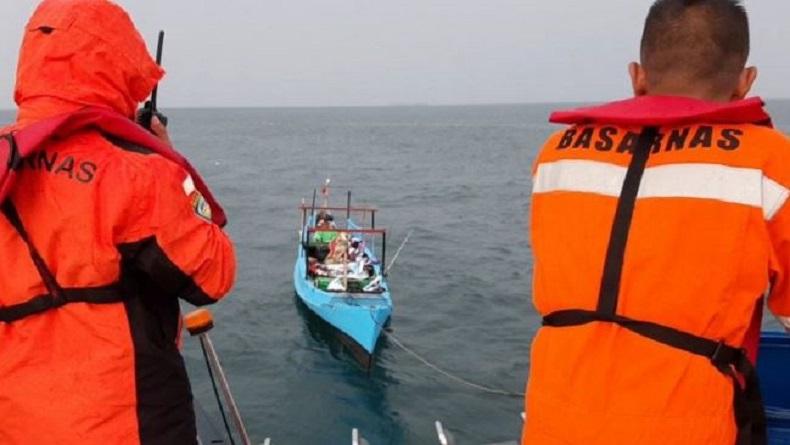 Mesin Kapal Mati, 5 Nelayan Hilang di Perairan Makassar Ditemukan Selamat
