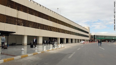 Serangan Roket di Bandara Irak, 8 Orang Tewas