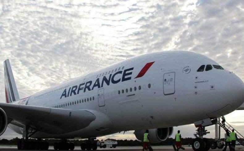 Jadi Penumpang Gelap, Bocah 10 Tahun Ditemukan Tewas di Roda Pesawat Air France