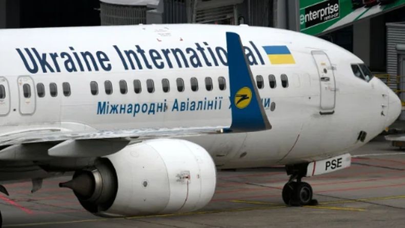 Pesawat Ukraina Angkut 180 Penumpang Jatuh di Iran, Diduga karena Masalah Teknis