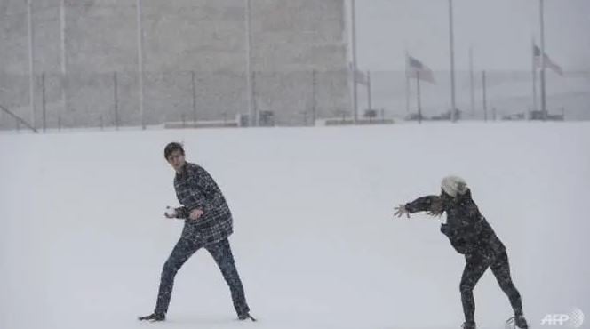 Pria AS Tembak 2 Bocah yang Lemparkan Bola Salju ke Mobilnya