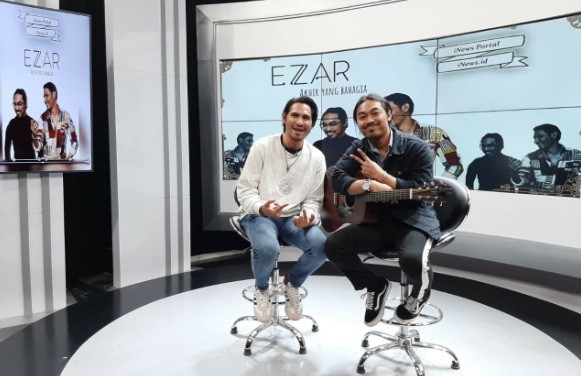 Ezzar Cerita di Balik Pembuatan Single Akhir yang Bahagia