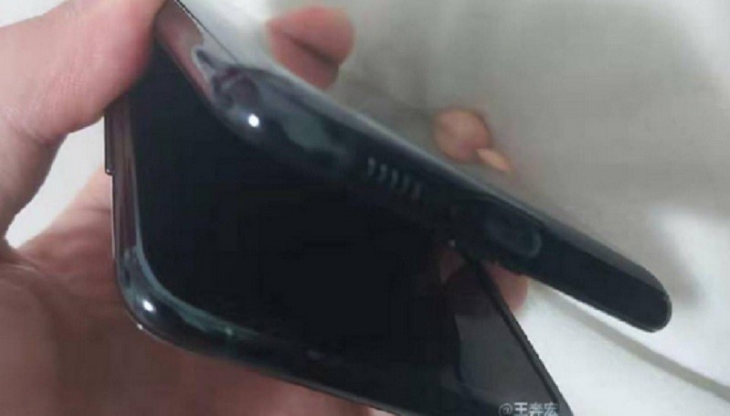 Terinspirasi Compact Powder, Ponsel Layar Lipat Samsung Bakal Dijuluki Galaxy Bloom 