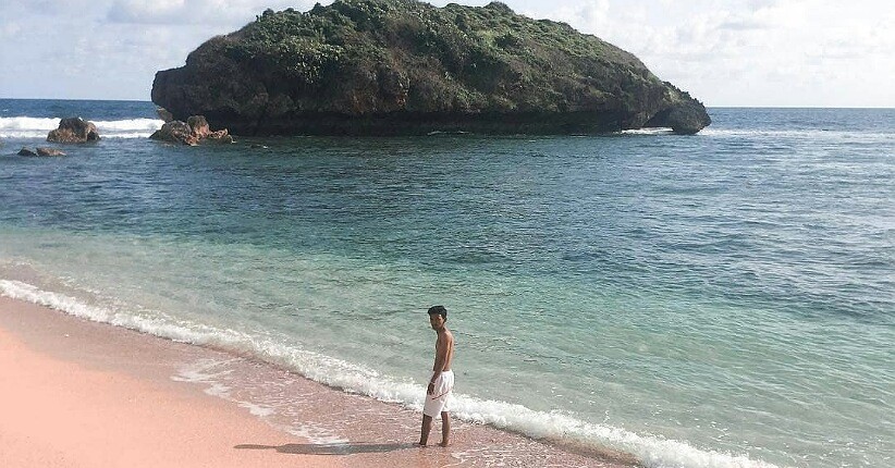 Terpikat Keindahan Pantai Sadranan Gunungkidul, Airnya Jernih Bisa Lihat Terumbu Karang