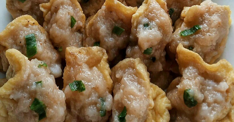 Mencicipi Tahu Bakso Udang, Paling Enak Dimakan saat Panas