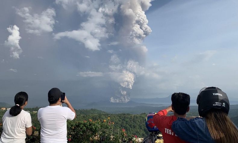 Gunung Taal Filipina Meletus, Pemerintah RI Siap Evakuasi WNI