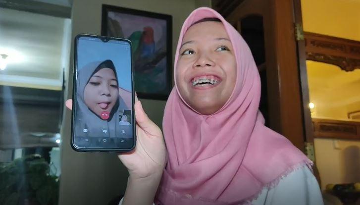 Nadya dan Nabila Kini Cari Ibu Kandung dan Saudara Kembar Lain