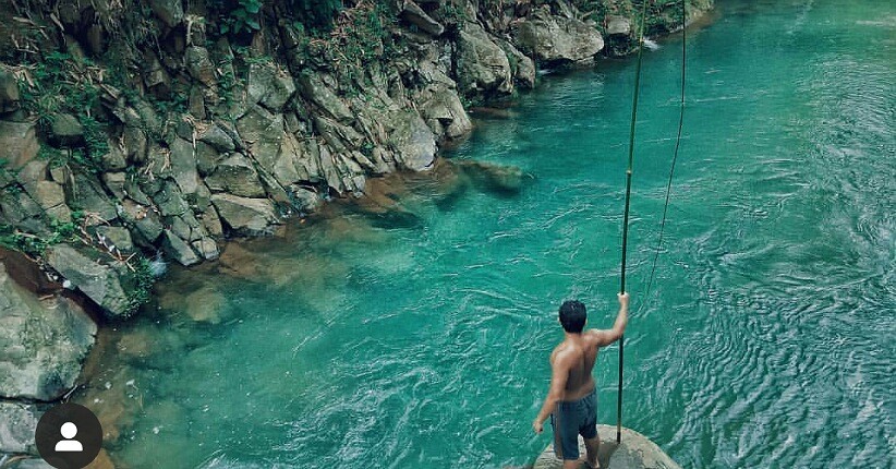 Keseruan Wisata di Blue River Purwakarta, Sungai Jernih Berwarna Hijau Kebiruan