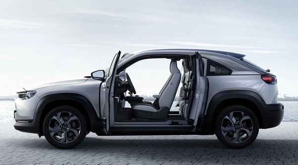 Mazda Klaim Sensasi Mobil Listrik MX-30 Sama dengan Kendaraan Konvensional