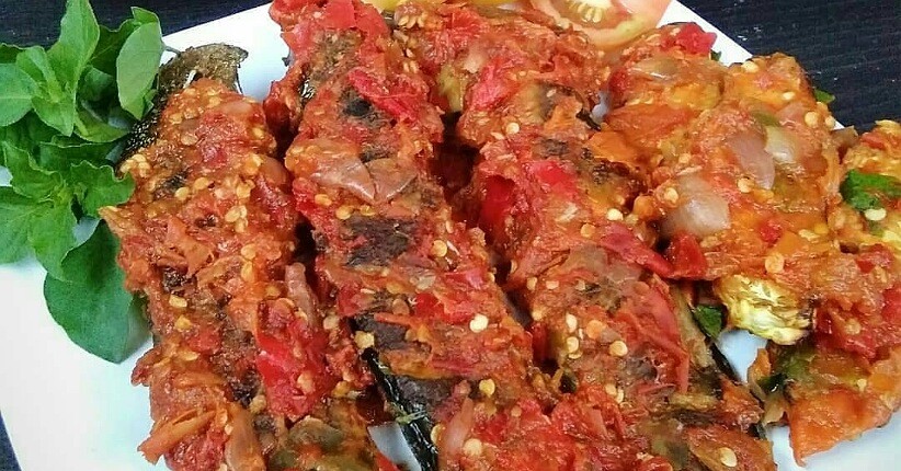 Mencicipi Lele Bakar Penyet, Rasanya Lezat Bikin Ketagihan