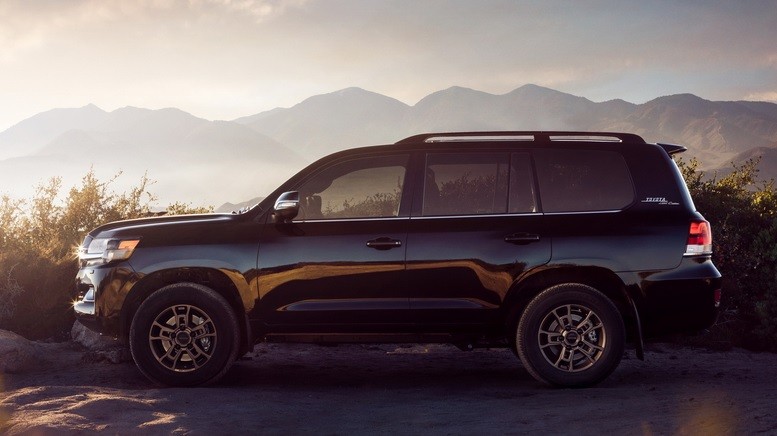 Toyota Land Cruiser Generasi Terbaru Akan Dikenalkan Agustus, Ini Bocorannya