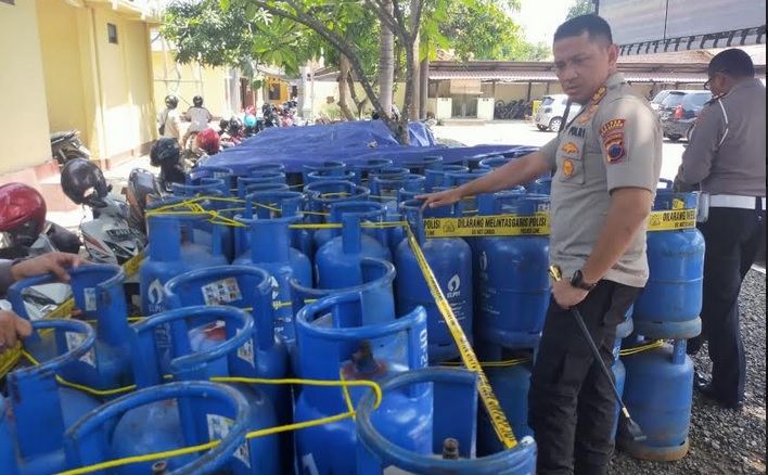 Polisi Bongkar Kasus Elpiji 3 Kg Oplosan di Pemalang, Omzet Ratusan Juta Rupiah