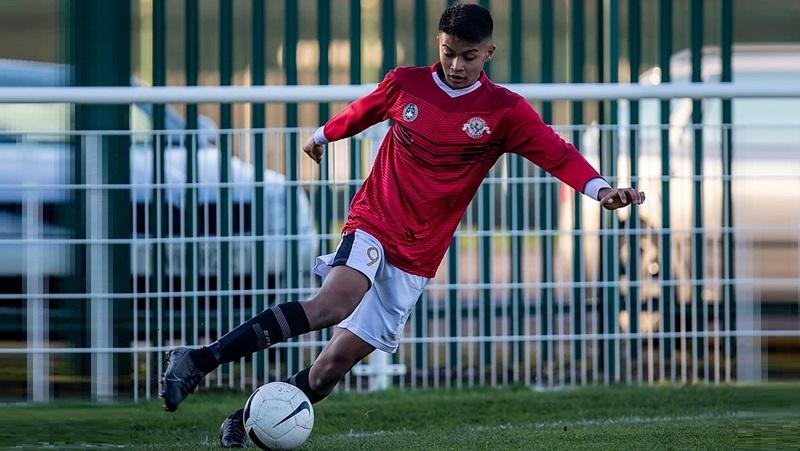 Tim Garuda Select Hadapi Gaya Main Berbeda di Inggris dan Italia
