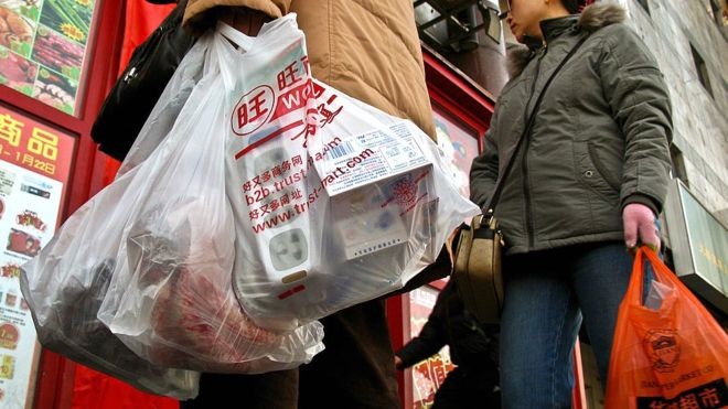 Kewalahan Tangani Sampah, China Bakal Larang Kantong Plastik Sekali Pakai Sejak 2020