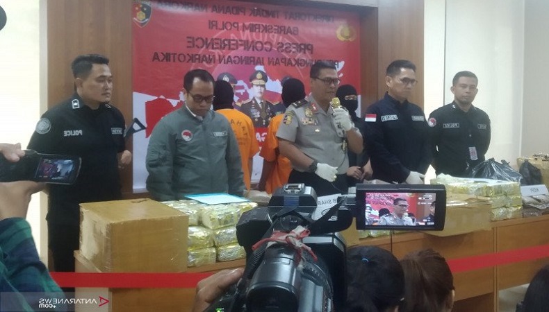 Polri Tangkap 2 Kurir Sabu 70 Kg yang Diselundupkan dari Malaysia