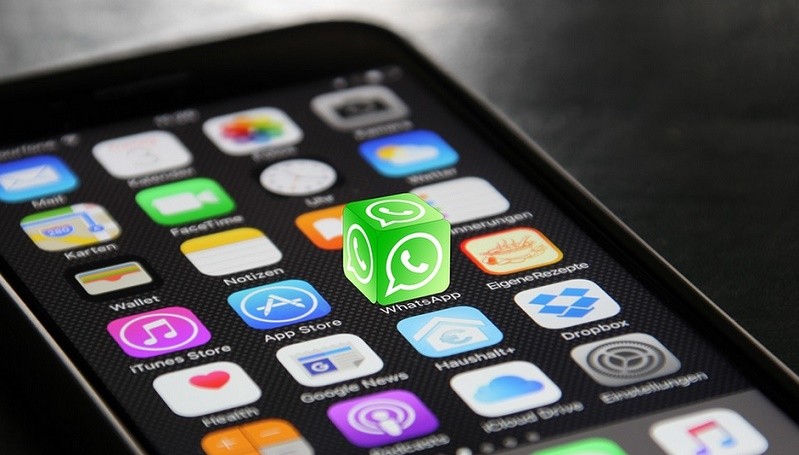 WhatsApp Gulirkan Dark Mode ke Pengguna Beta di Android