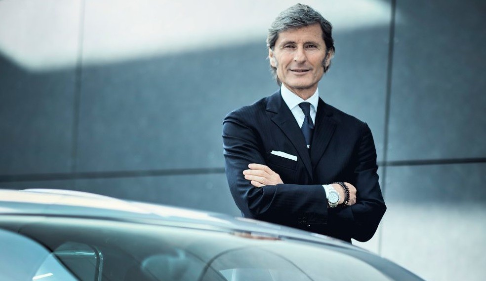 Cerita Bos Bugatti Selalu Pakai Porsche sebagai Mobil Harian