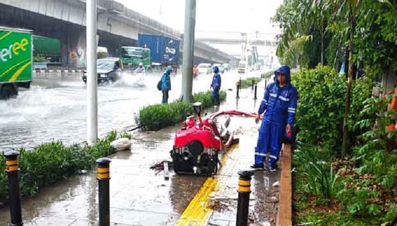 Cegah Banjir, 65 Pompa Apung Dibagikan di DKI Jakarta